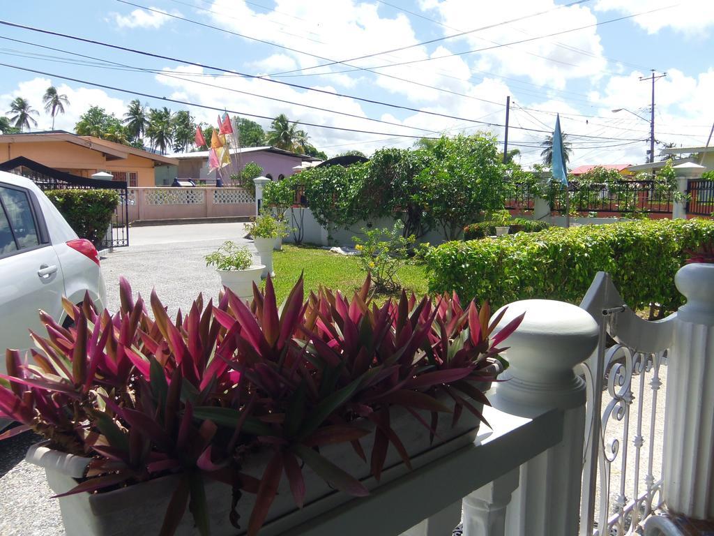 Airport Inn Piarco Exterior foto